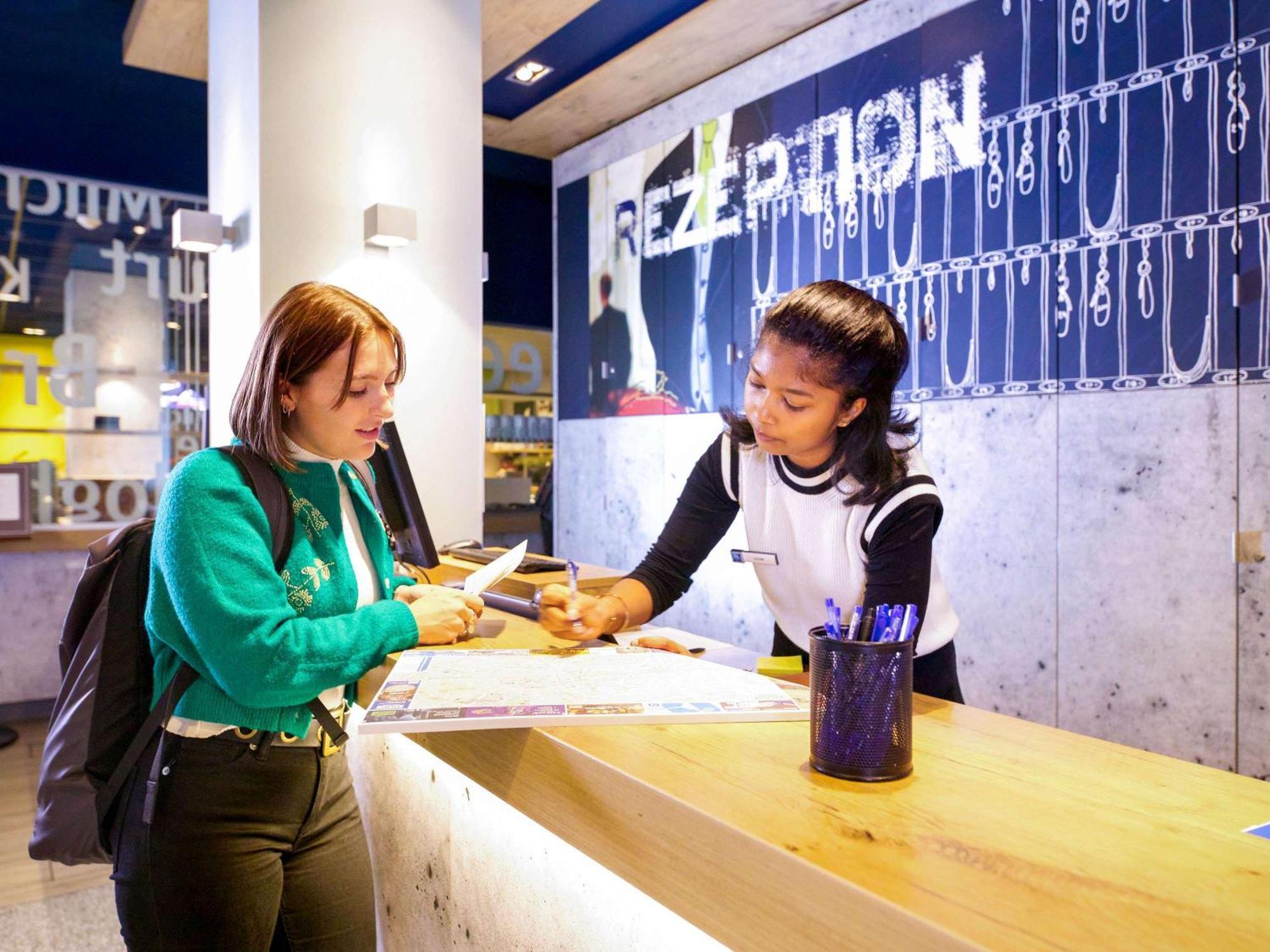 Ibis Budget Berlin Potsdamer Platz Berlim Exterior foto